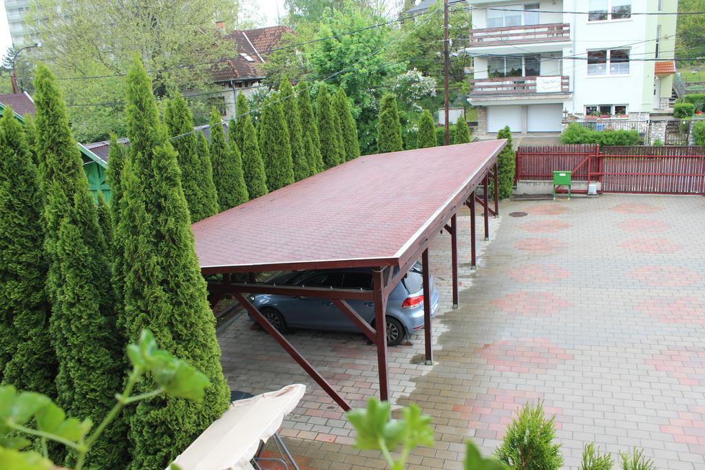 Hotel Abigel Vendeghaz Miskolc Exterior foto